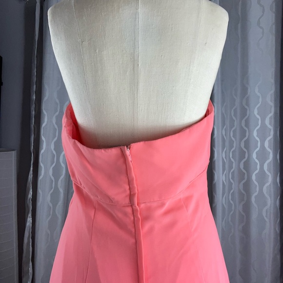 Coral formal gown - Picture 6 of 9